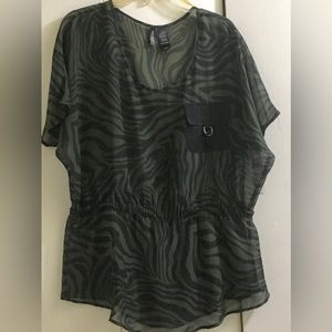 Bisou Bisou blouse black and army green. Size large